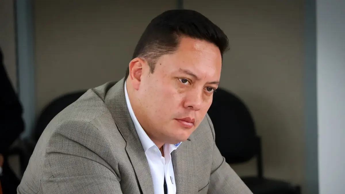 Juez ordena la captura del alcalde de Cuenca, Cristian Zamora, por no comparecer a audiencia en proceso por injurias