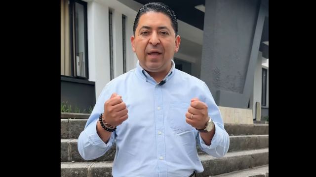 Rodrigo Mendieta es electo como nuevo rector de la Universidad de Cuenca