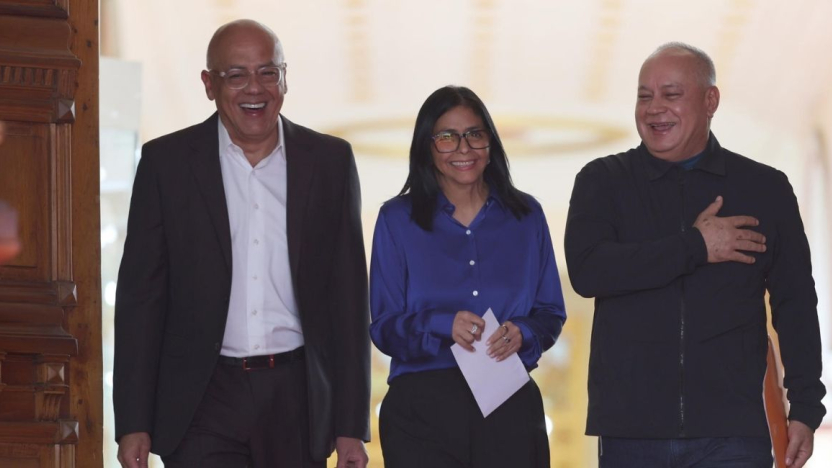 Delcy Rodríguez afirma que más de 400 presos políticos han sido excarcelados en Venezuela, aunque cifras oficiales y de ONG difieren