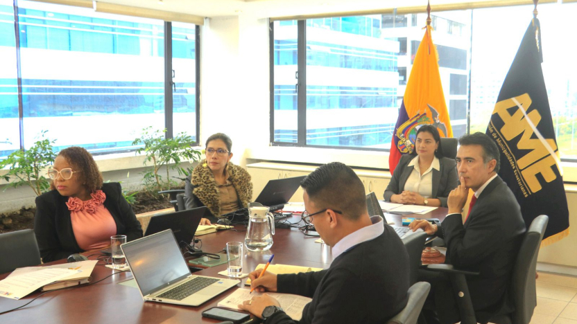 Presidente Noboa envía a la Asamblea proyecto de ley para que GAD destinen más recursos a inversión y obra pública