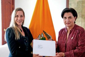 Andrea González recibe credenciales como nueva Embajadora de Ecuador en Bélgica