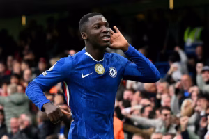 Moisés Caicedo, elegido por segundo año seguido como autor del gol del año en el Chelsea