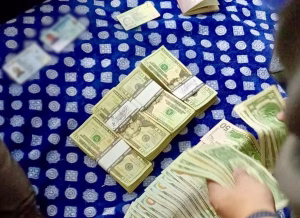 Los Choneros estarían vinculados a irregularidades en ANT: $ 3 millones se movieron por emisiones y permisos ilegales