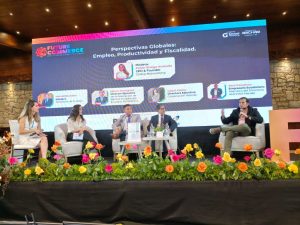 Ministro de Trabajo anuncia cambios en la organización de la jornada laboral y en procedimientos laborales