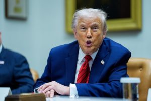 Estados Unidos traslada a Nicolás Maduro y Cilia Flores en buque militar hacia Nueva York, según Donald Trump