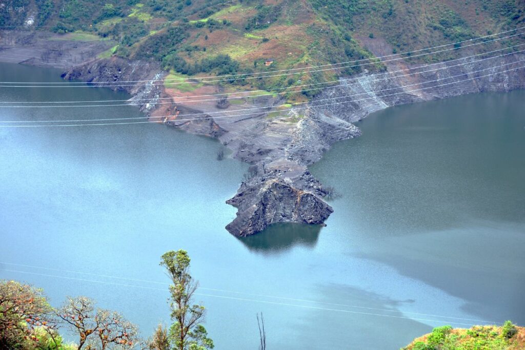Nivel del embalse de Mazar se mantiene estable y Ecuador asegura cobertura energética ante suspensión de importación desde Colombia