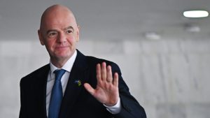 FIFA evalúa levantar el veto a Rusia en competiciones internacionales, según presidente Infantino
