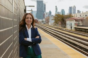 Migrante ecuatoriana Diana Moreno gana elección especial y ocupará un escaño en la Asamblea estatal de Nueva York
