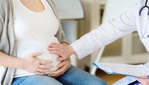 Médico del hospital de Girón invita a orientarse sobre la fertilidad