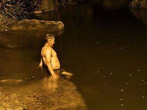 Así se vivió el tradicional baño de sanación del Corpus Christi en Girón