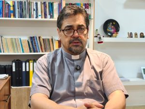 Párroco de Girón viajará a Estados Unidos para las festividades del Señor de Girón